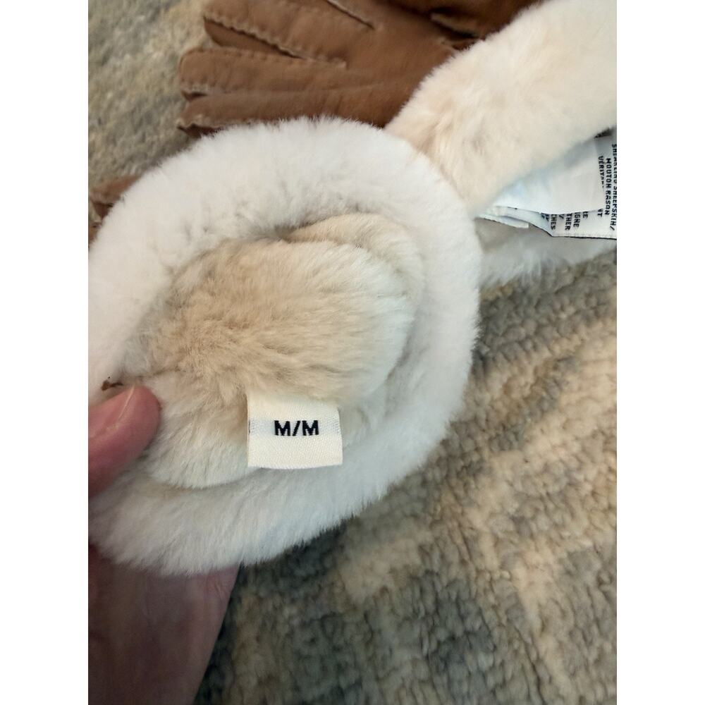 UGG® Genuine Shearling Chestnut Brown Gloves Womens M/L NEW READ - Picture 6 of 7